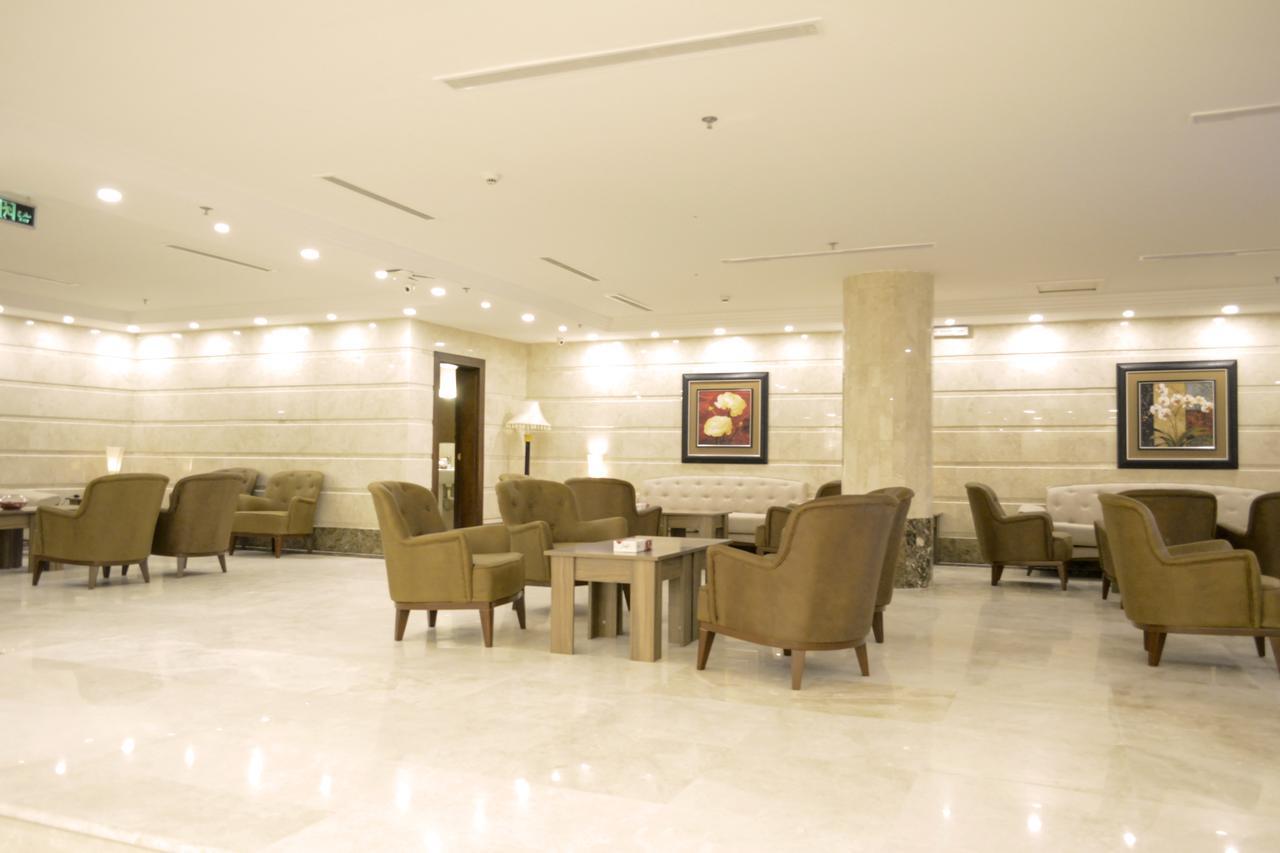 Hotel Platinum The First Medína Exteriér fotografie